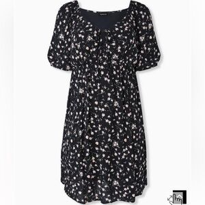 TORRID Black Ditsy Floral Crinkled Gauze Puff
Sleeve Peasant Dress